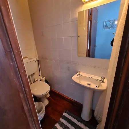 招待所 Budget Rooms *